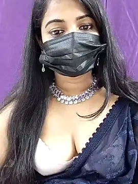 Snapshot of Honeya96 chatting on 11-08-25, 03:26 Honeya96 online show from 11-08-25, 03:26