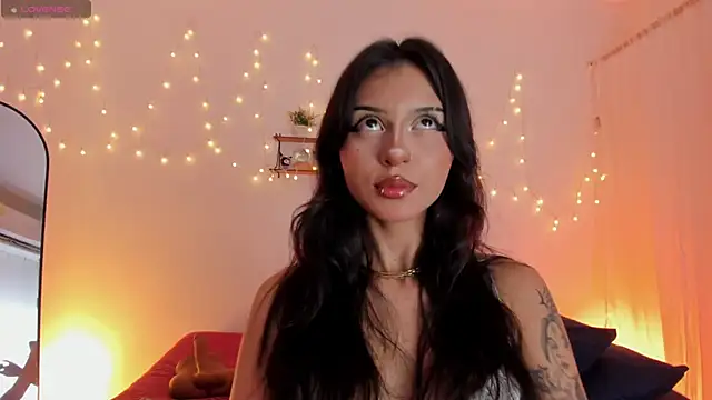 Tamara Aluna  online show from 05-22-26, 10:52
