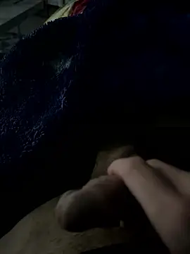 Snapshot of groschibre40100 chatting on 01-05-26, 10:46 groschibre40100 online show from 01-05-26, 10:46