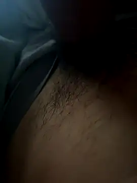 Snapshot of groschibre40100 chatting on 12-14-25, 08:47 groschibre40100 online show from 12-14-25, 08:47