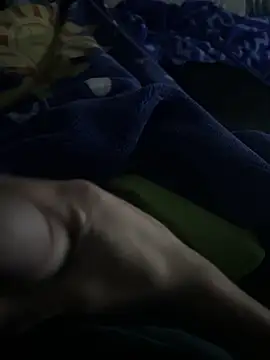 Snapshot of groschibre40100 chatting on 12-16-25, 11:20 groschibre40100 online show from 12-16-25, 11:20