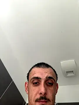 Snapshot of groschibre40100 chatting on 11-16-25, 10:53 groschibre40100 online show from 11-16-25, 10:53