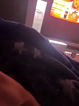 Snapshot of groschibre40100 chatting on 01-10-26, 01:23 groschibre40100 online show from 01-10-26, 01:23