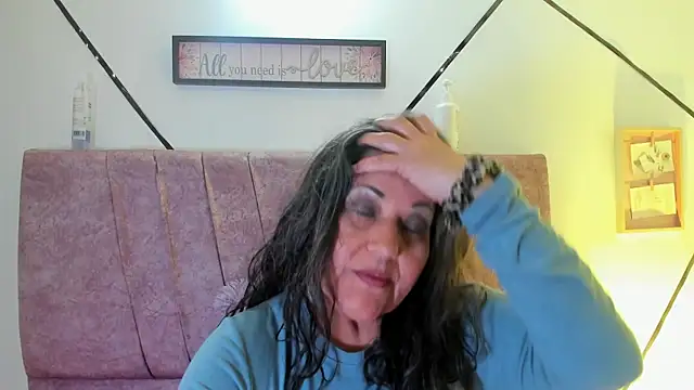 Snapshot of Victoriaa_Anderson chatting on 01-19-26, 01:59 Victoriaa Anderson online show from 01-19-26, 01:59