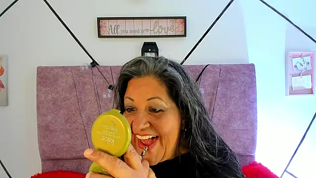 Snapshot of Victoriaa_Anderson chatting on 02-07-26, 01:08 Victoriaa Anderson online show from 02-07-26, 01:08