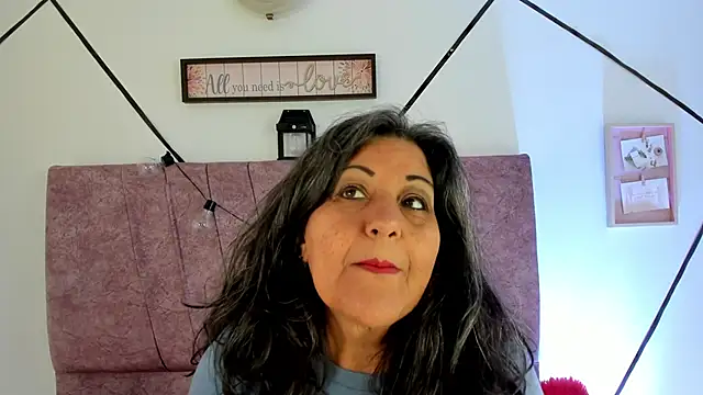 Snapshot of Victoriaa_Anderson chatting on 02-12-26, 02:28 Victoriaa Anderson online show from 02-12-26, 02:28