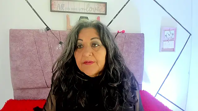 Snapshot of Victoriaa_Anderson chatting on 02-13-26, 03:56 Victoriaa Anderson online show from 02-13-26, 03:56