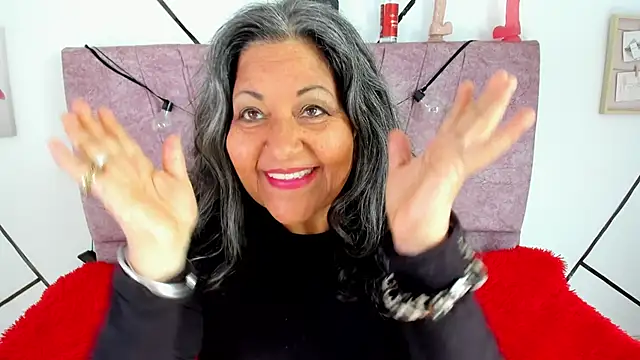 Snapshot of Victoriaa_Anderson chatting on 02-18-26, 02:13 Victoriaa Anderson online show from 02-18-26, 02:13