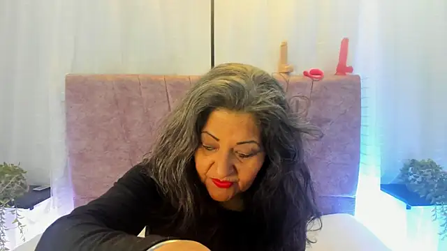 Victoriaa Anderson online show from 03-18-26, 07:37