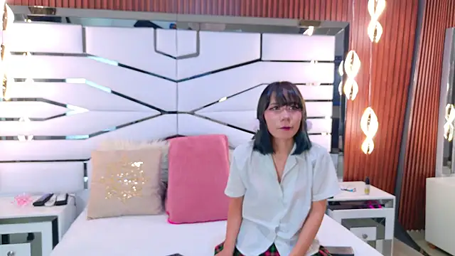 BunnySexyy18 online show from 12-17-25, 08:03