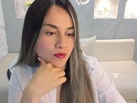 Snapshot of Liat_White_Tx chatting on 11-17-25, 01:15 Liat White Tx online show from 11-17-25, 01:15