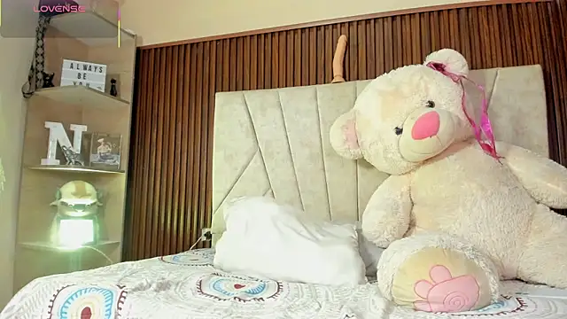 AMARA BRUNET online show from 01-09-26, 01:40