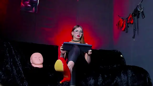 MartinaStones online show from 12-03-25, 09:03