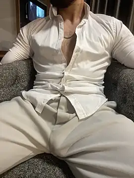 DARK0924 online show from 12-05-25, 12:48