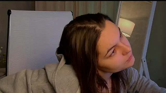 FrancescaCavaliere online show from 11-26-25, 09:42