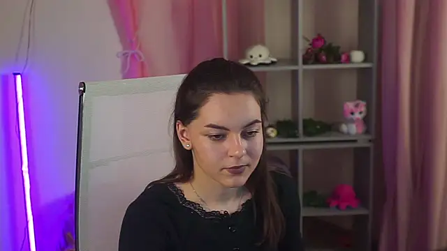 FrancescaCavaliere online show from 03-28-26, 09:32