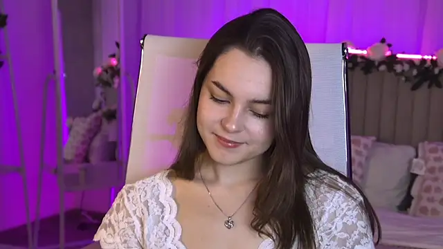 Snapshot of FrancescaCavaliere chatting on 06-01-26, 09:42 FrancescaCavaliere online show from 06-01-26, 09:42