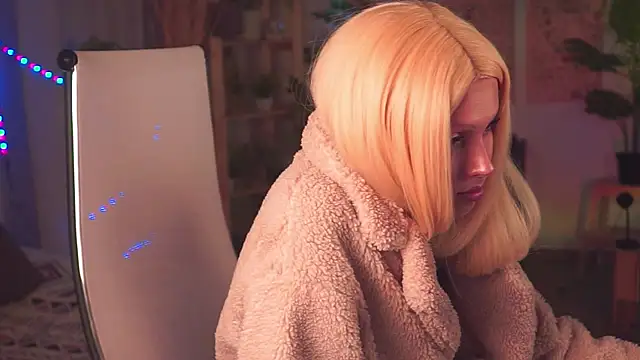 FrancescaCavaliere online show from 11-27-25, 09:43