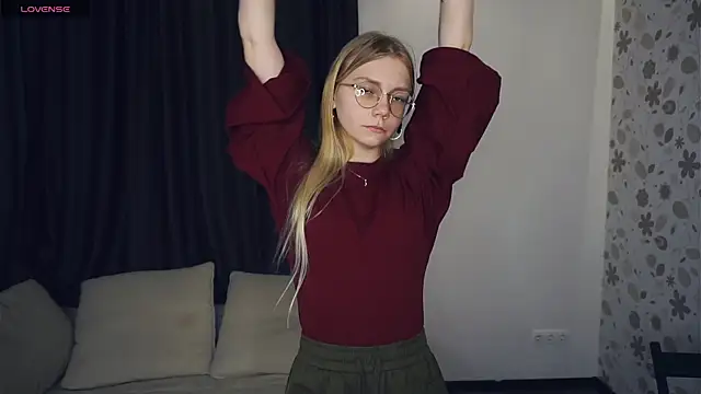 Snapshot of UnDesiga chatting on 01-14-26, 05:27 UnDesiga online show from 01-14-26, 05:27