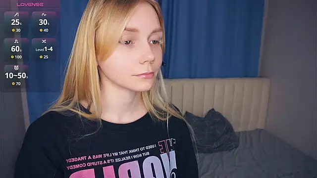 Snapshot of UnDesiga chatting on 11-29-25, 05:46 UnDesiga online show from 11-29-25, 05:46