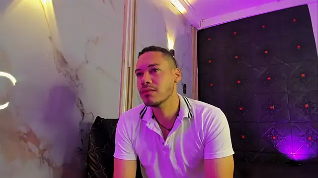 Aron and molly online show from 01-15-26, 12:08