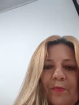 karlaanqui1 online show from 03-15-26, 10:28