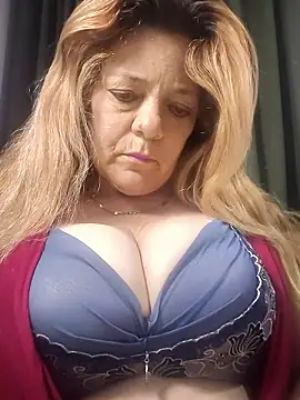 karlaanqui1 online show from 01-13-26, 02:15