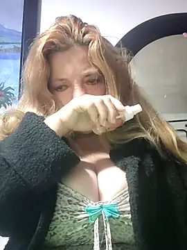 karlaanqui1 online show from 02-24-26, 10:38