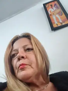 karlaanqui1 online show from 03-08-26, 03:48