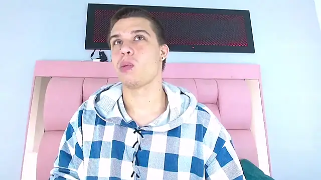 Liam York  online show from 12-02-25, 10:00