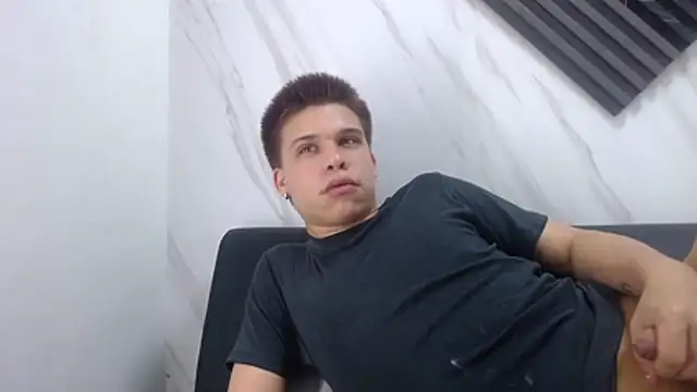 Liam York  online show from 01-18-26, 05:05