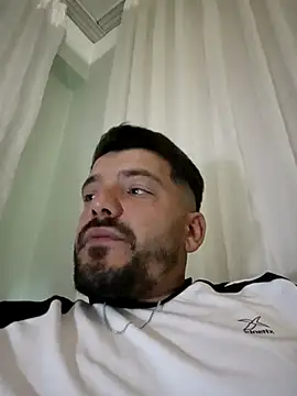 Snapshot of Cekiyorum__Gulumse chatting on 11-09-25, 06:23 Cekiyorum Gulumse online show from 11-09-25, 06:23