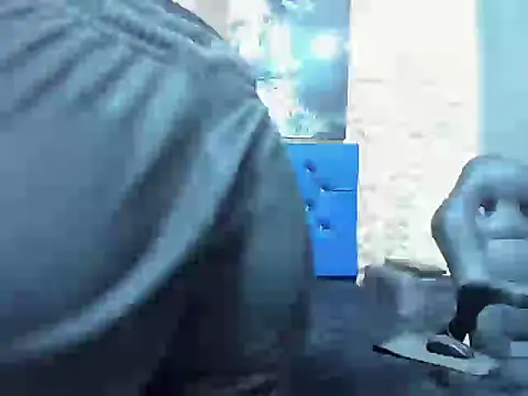 ElanGiraldo online show from 03-25-26, 11:53