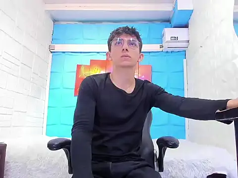 Snapshot of ElanGiraldo chatting on 02-15-26, 08:52 ElanGiraldo online show from 02-15-26, 08:52