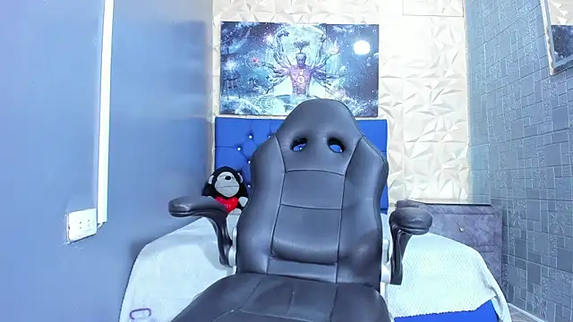 ElanGiraldo online show from 05-19-26, 11:23