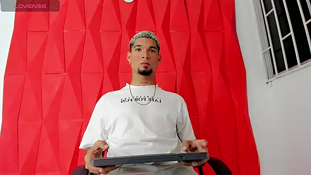 Carlitos sexy online show from 11-12-25, 03:43