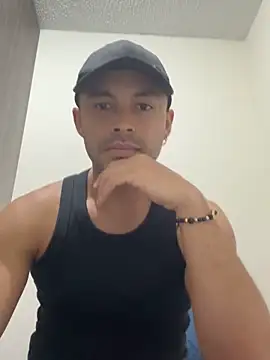 Snapshot of Naim__ chatting on 11-09-25, 04:16 Naim online show from 11-09-25, 04:16