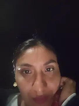 Snapshot of Uvit chatting on 06-16-26, 04:01 Uvit online show from 06-16-26, 04:01
