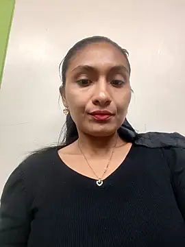 Uvit online show from 04-28-26, 01:26