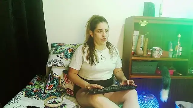 dayan hanks online show from 04-12-26, 11:08