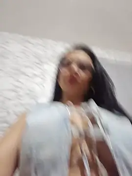 sofiaalarson online show from 07-12-26, 12:55