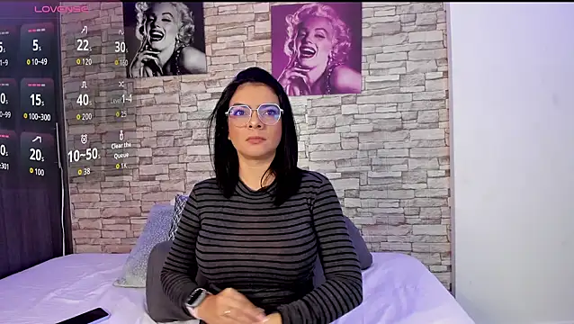 sofiaalarson online show from 01-14-26, 11:03