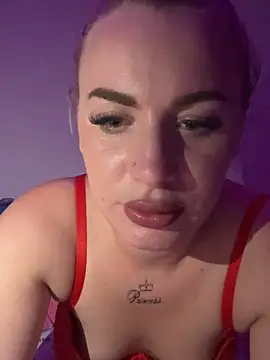 Snapshot of RuxyCatrina chatting on 11-09-25, 04:38 RuxyCatrina online show from 11-09-25, 04:38