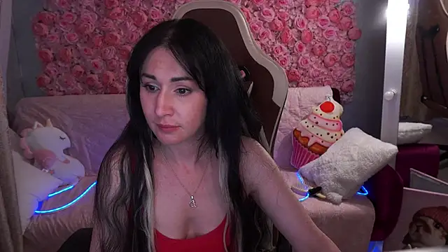 CarolinaaFoxyyy online show from 05-27-26, 01:57