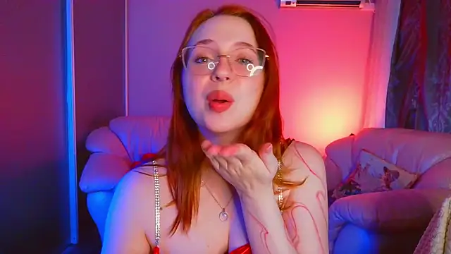 Erica Nelson online show from 04-18-26, 01:08