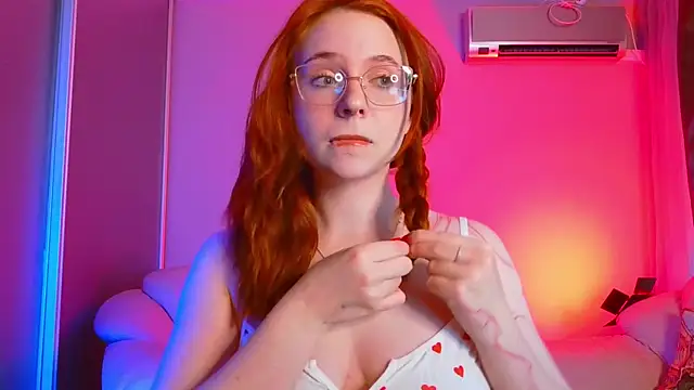 Erica Nelson online show from 04-13-26, 01:42