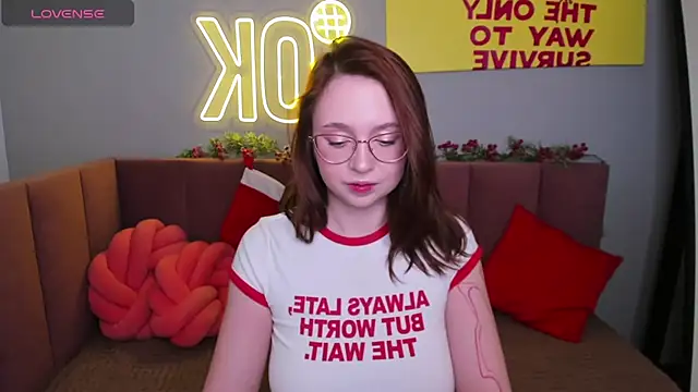 Erica Nelson online show from 11-30-25, 01:28