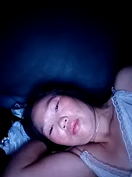 Snapshot of blonde_blg chatting on 04-15-26, 09:48 blonde blg online show from 04-15-26, 09:48