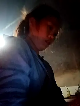 Snapshot of blonde_blg chatting on 02-21-26, 11:23 blonde blg online show from 02-21-26, 11:23