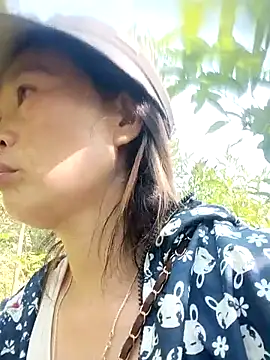 Snapshot of blonde_blg chatting on 03-02-26, 07:37 blonde blg online show from 03-02-26, 07:37